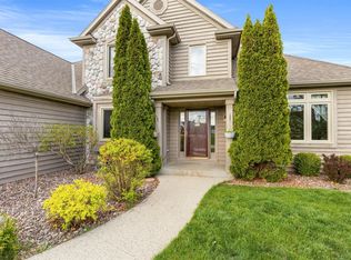 1452 W Armann Way, Oak Creek, WI 53154
