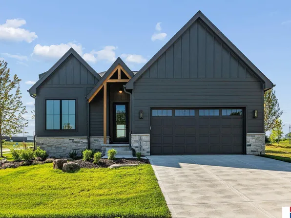 20101 W St, Omaha, NE 68135