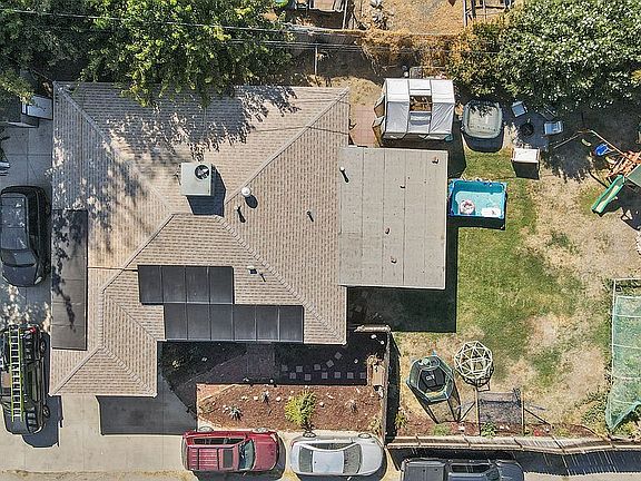 2nd image of 27827 Ferguson Dr