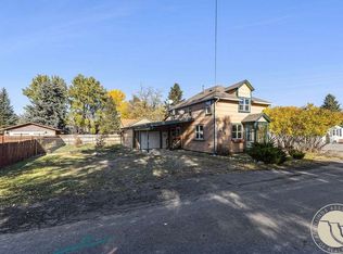 8 N Davidson Ave, Absarokee, MT 59001