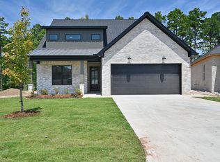 173 Fletcher Ridge Dr, Little Rock, AR 72223