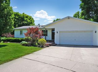 210 Duea Cir, Roland, IA 50236