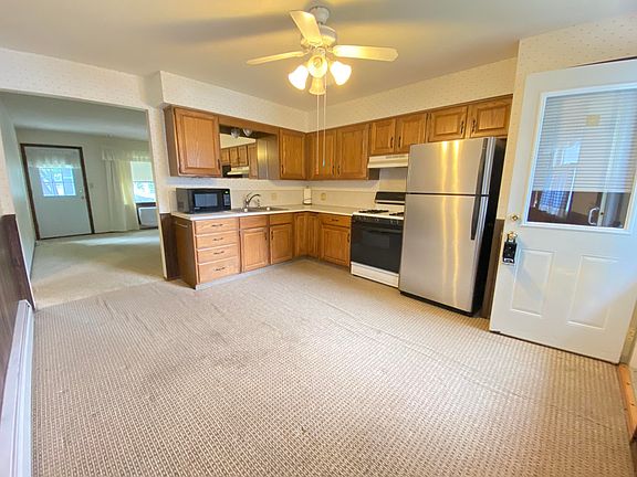3rd image of 3301 Division Ave SW