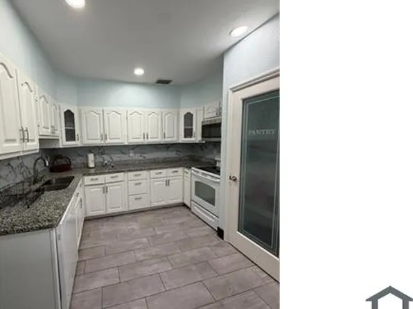 6911 Gibsonton Dr, Gibsonton, FL 33534