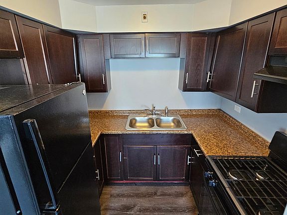 4th image of 2140 Kenilworth Ave APT 301