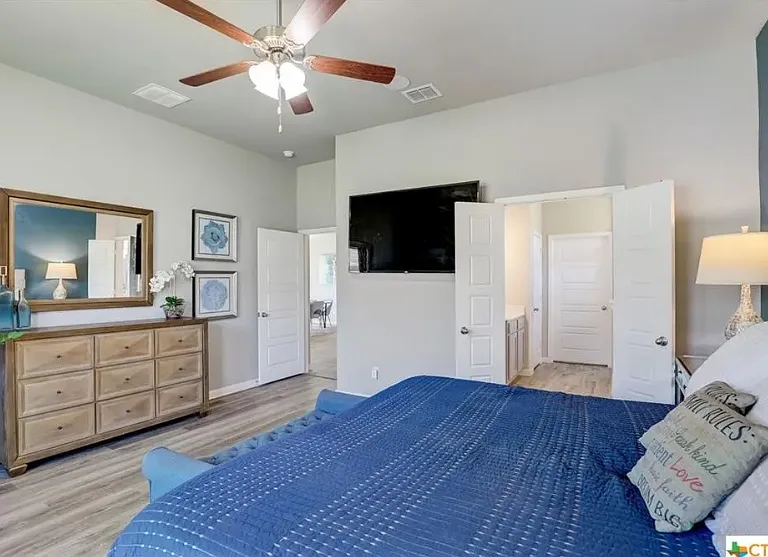 15306 Comanche Grv — Photo 16