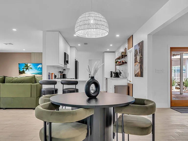 4421 Ocean Blvd — Photo 17