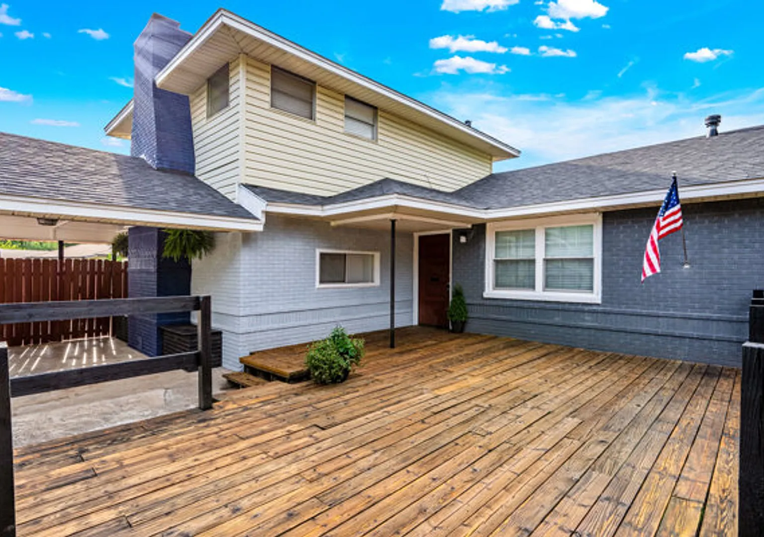 Beautiful & Newly Renovated 4 Bed & 2 Bath House in Lawton — Photo 4