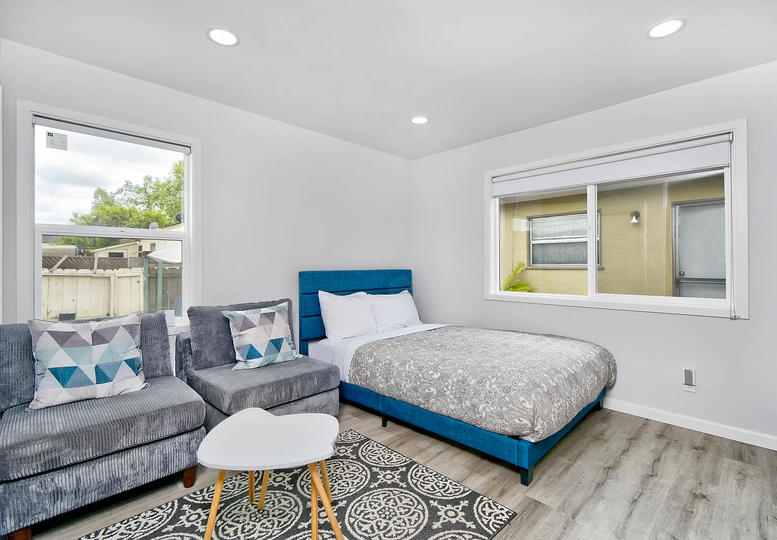 1 bed, 370 sqft, $3,500 — Photo 2