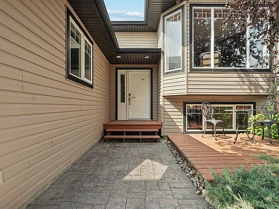 3rd image of 622 E Centennial Ave