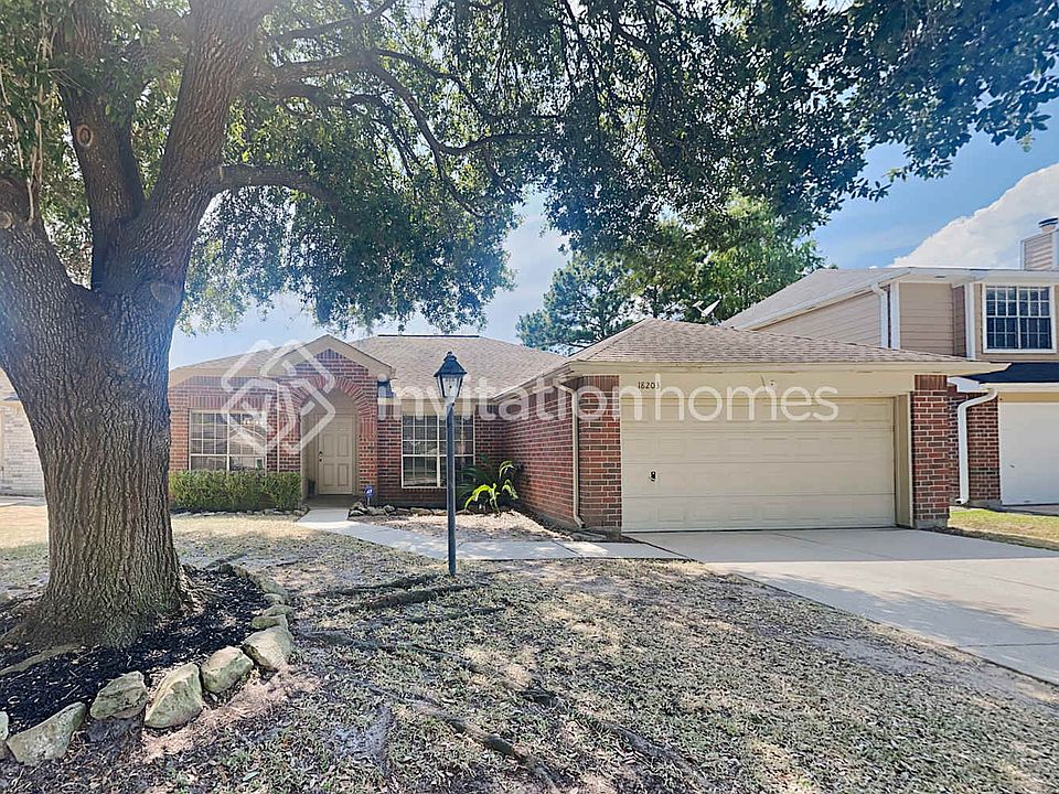 1st image of 18203 Gravenhurst Ln