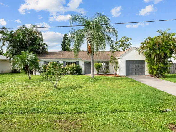 2222 SE Carnation Road, Port St Lucie, FL 34952