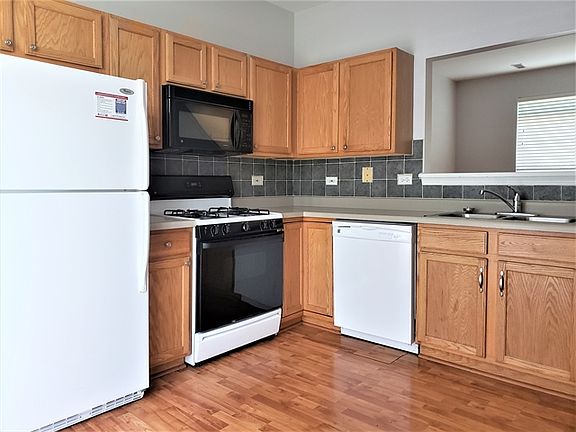 3rd image of 7215 Manchester Dr
