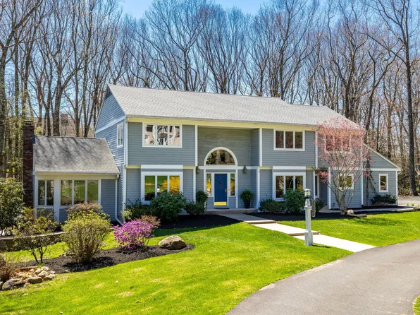 57 Old Kings Road, Avon, CT 06001