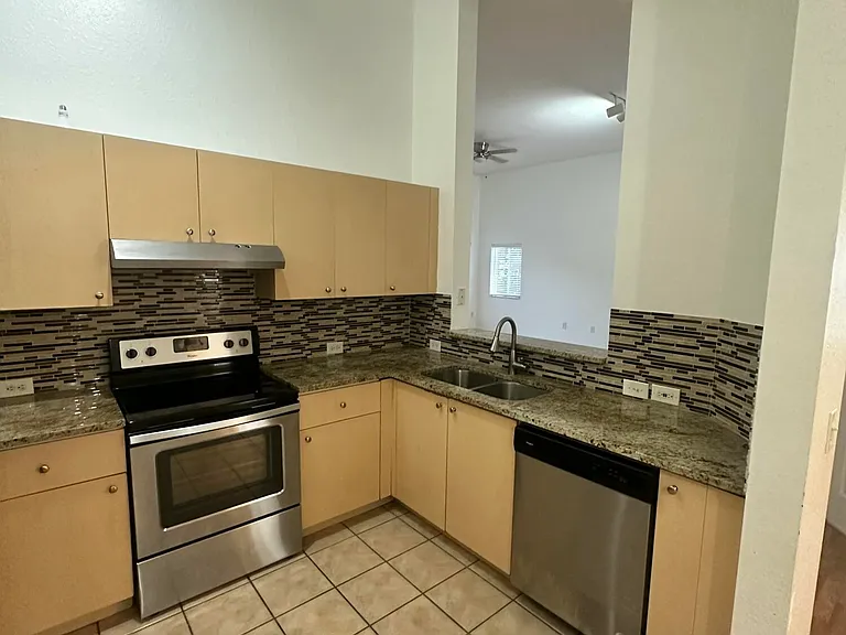 220 Crestwood Cir #106 — Photo 18