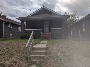 404 Alexander Pl, East Saint Louis, IL 62205