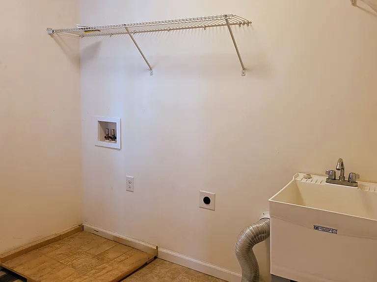 114 Glenridge Cir — Photo 25
