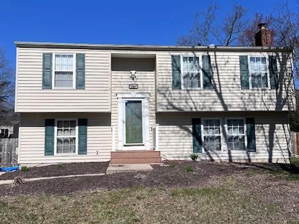 2701 Grindall Ct, Waldorf, MD 20602