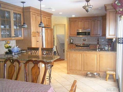 2nd image of 386 Princeton Rd