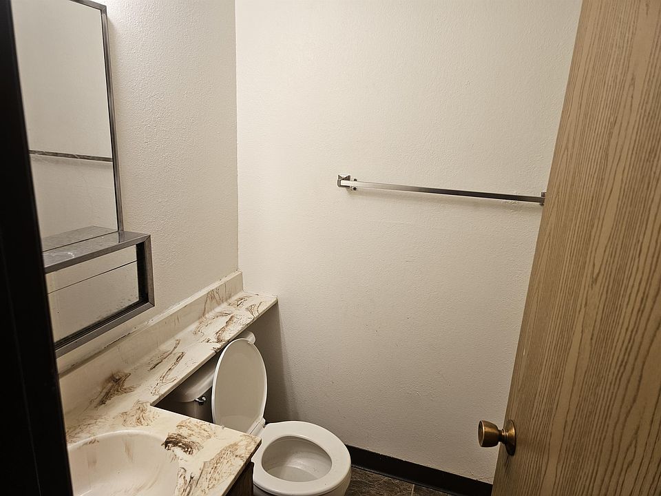 1st image of 800 11th St S #205