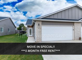 116 E Santa Fe Cir, Mulvane, KS 67110