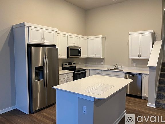 4th image of 1726 Apex Ave #1