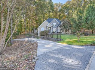 230 Emerald Lake Dr, Fayetteville, GA 30215
