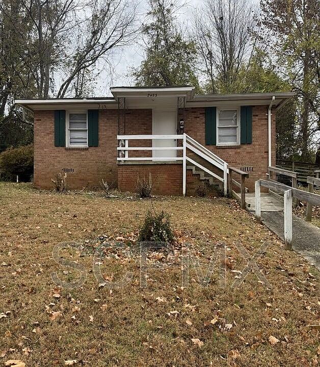 1st image of 2423 Crestview Dr