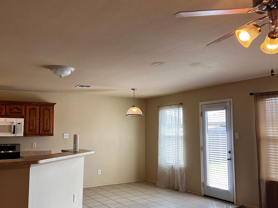 1st image of 245 Willow Creek Ln