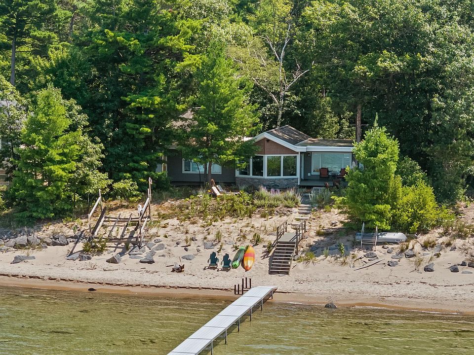 1st image of 10892 Lakeshore Rd