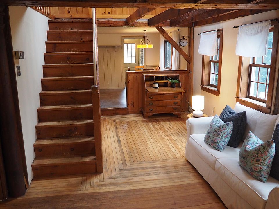 46 West Street, Middletown Springs, VT 05757 Zillow