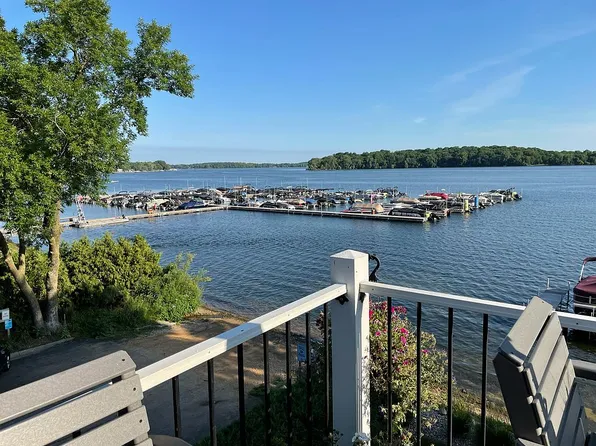 402 Lake St E, Waconia, MN 55387