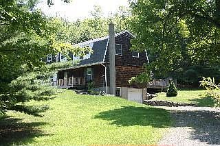 2nd image of 304 Willow Glen Rd