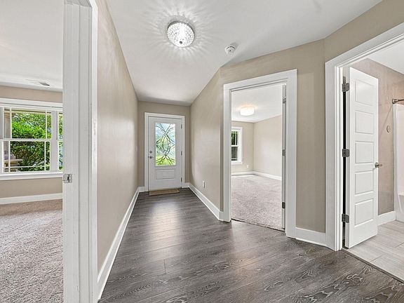 3rd image of 527 S Fredrick Way