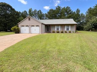 603 Braddock Ct, Woodstock, GA 30189