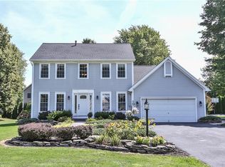 975 John Leo Dr, Webster, NY 14580