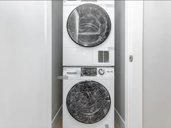 319 Malcolm X Boulevard image 7 of 8