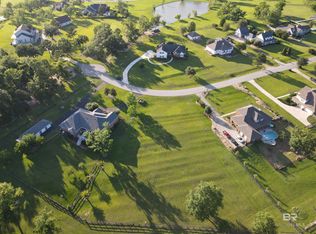 12788 Saddlebrook Cir #17, Fairhope, AL 36532