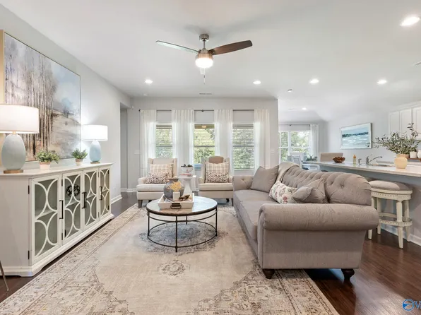 306 Metanoia Ln, Meridianville, AL 35759