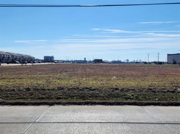 109 Stallcup Dr, Sikeston, MO 63801