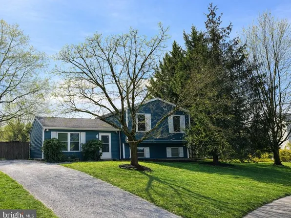 11 Mills Ct, Lovettsville, VA 20180