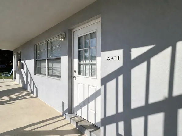 4130 SW 20th St #2, West Park, FL 33023