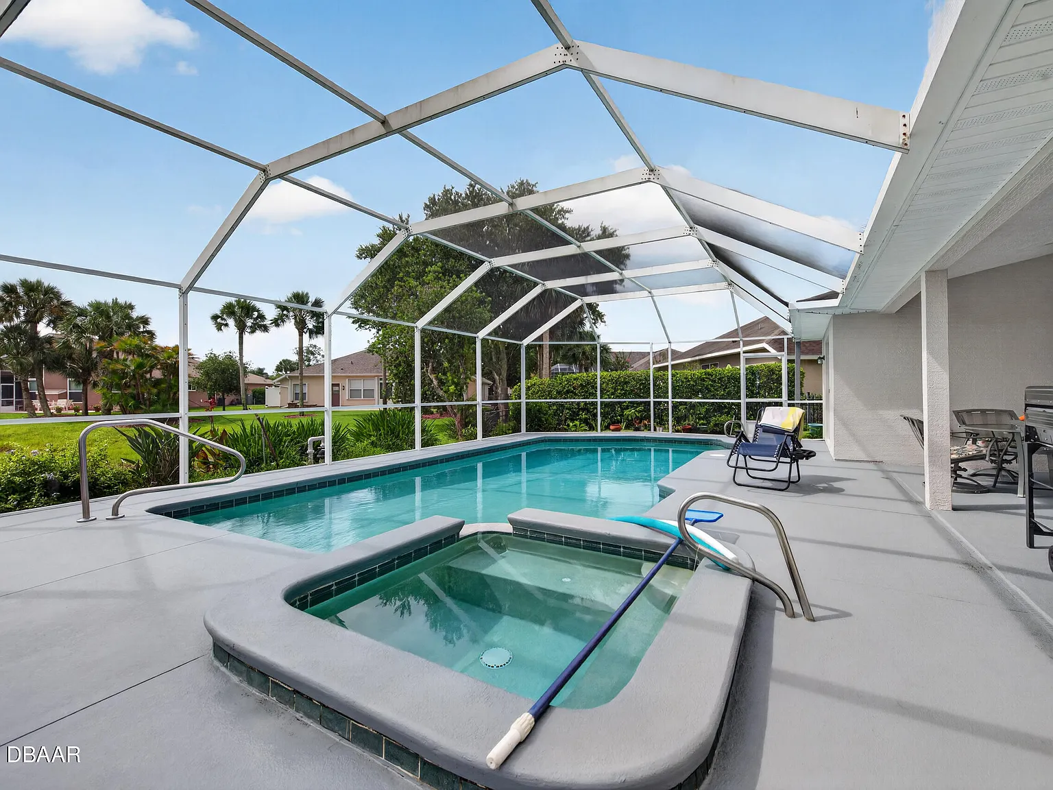 3 bed, 2.0 bath, 1748 sqft, $3,050 — Photo 4
