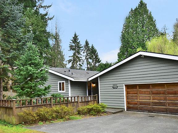 2nd image of 18911 23rd Ave NE