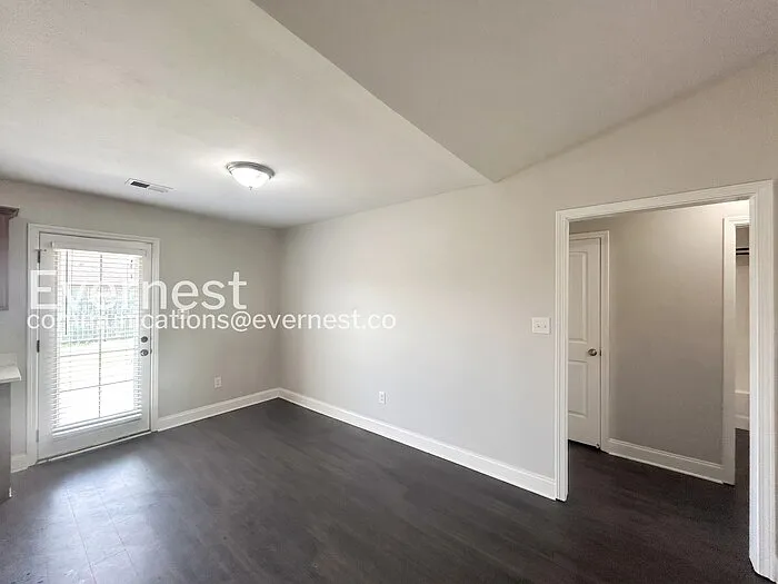 3229 Earlcastle Dr — Photo 9