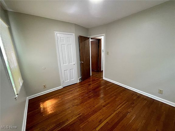 5th image of 857 Kennebec Ave