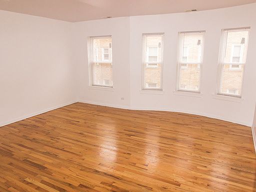 5th image of 4505 N Malden St APT 1B