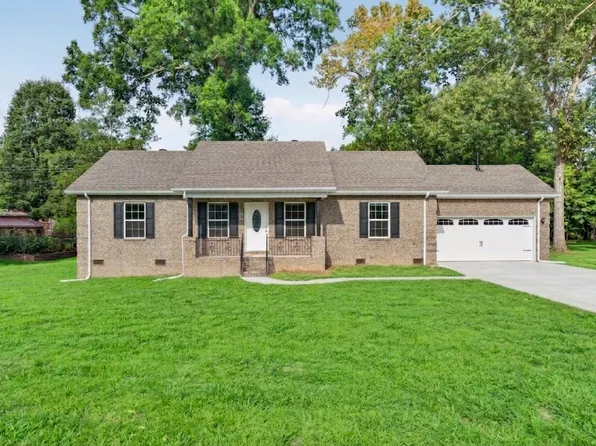 1006 Ovoca Rd, Tullahoma, TN 37388