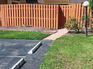 3218 Vista Oaks Cir NE, Palm Bay, FL 32905
