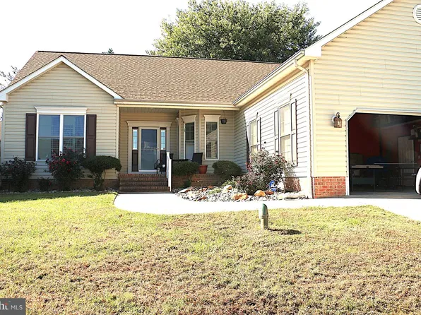 216 Mainsail Dr, Stevensville, MD 21666
